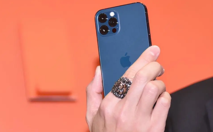 枞阳苹果手机维修分享iPhone12系列重启方法教程 
