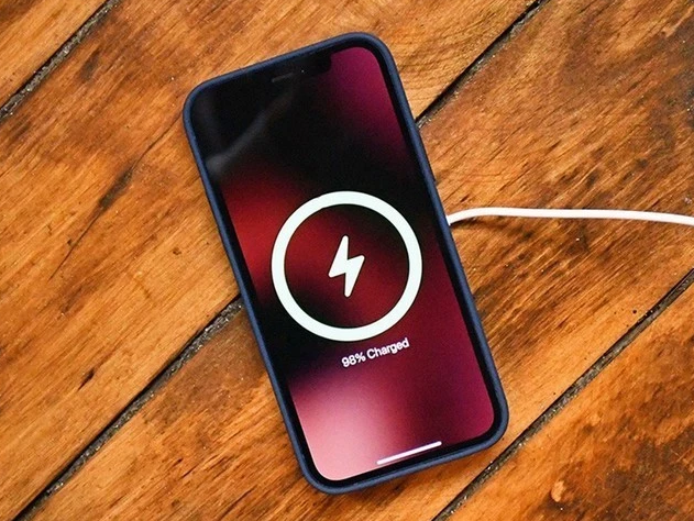 枞阳苹果手机维修分享iPhone 12可以随便充电吗 
